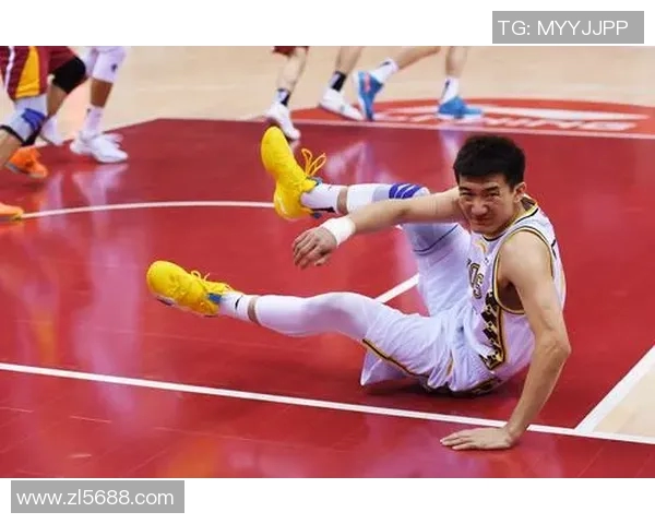 广州队迎战浙江稠州银行全力争胜展现篮球魅力与团队精神