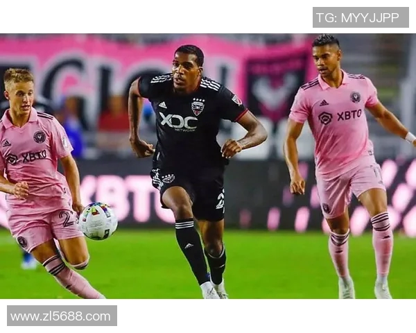 温哥华白帽与费城联合的激烈对决揭示足球战术与团队精神的较量 温哥华白帽与费城联合的激烈对决揭示足球战术与团队精神的较量