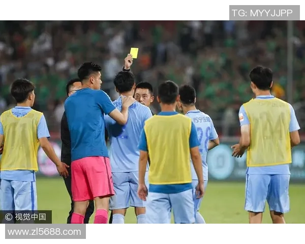苏宁与国安赛场冲突引发热议球迷对抗升级背后真相揭秘 苏宁与国安赛场冲突引发热议球迷对抗升级背后真相揭秘