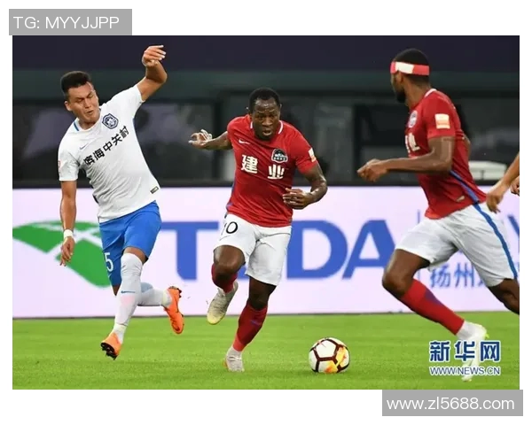 建业队迎战天津泰达全力争胜展现球队实力与斗志 建业队迎战天津泰达全力争胜展现球队实力与斗志