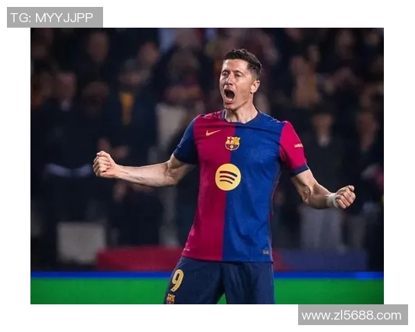 莱万在欧冠赛场火力全开10场12球领跑射手榜金靴指日可待